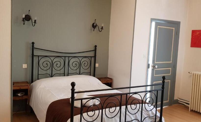 Номер Superior, Le Prieuré