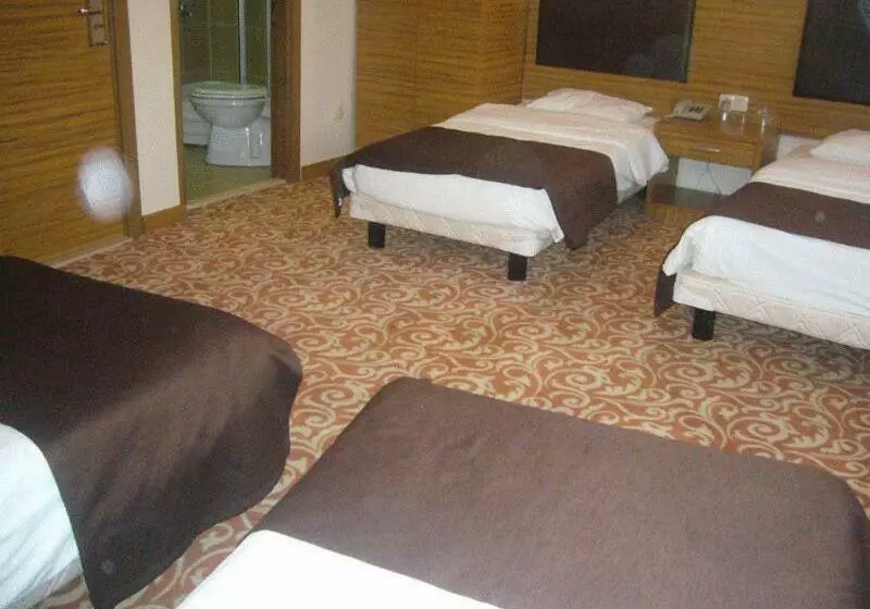 اتاق استاندارد چهار تخته, Lyon Hotel İstanbul