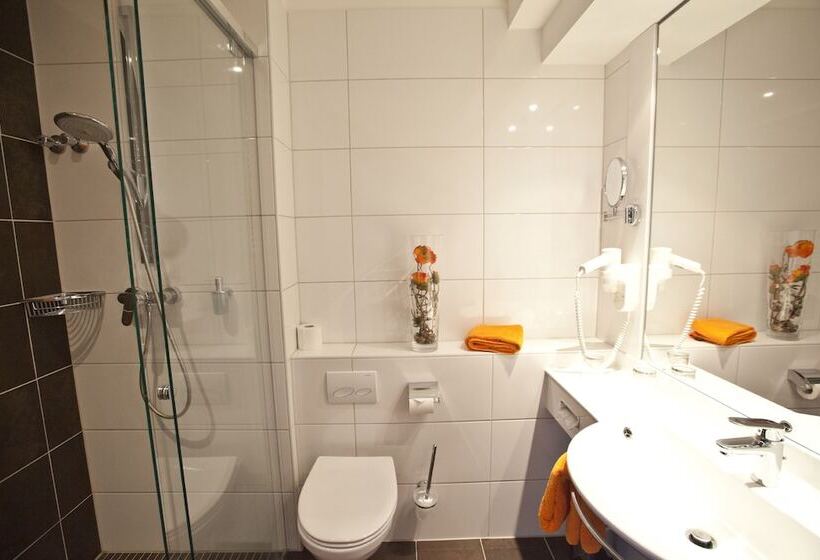 غرفة كومفورت, Schmidt Am Markt