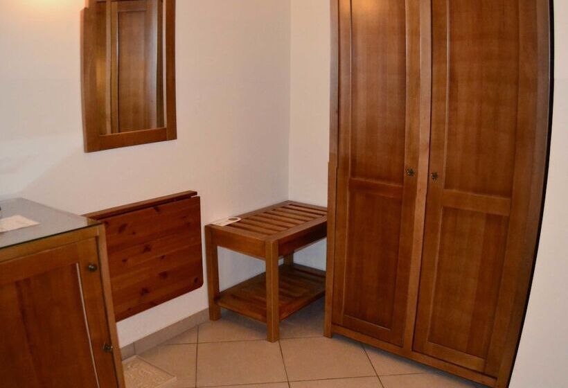 اتاق سوپریور, Vila Toparceanu Otopeni