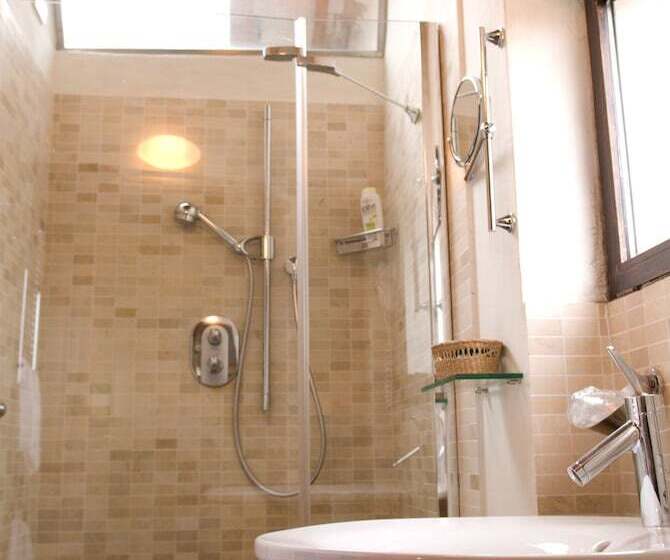 جناح, Il Villino Hotel & Spa