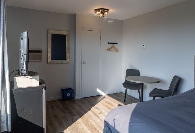 חדר סטנדרט, Le Fraser Motel
