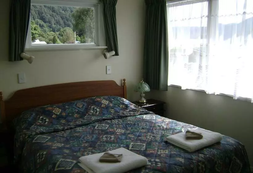 2ベッドルームアパートメント, Mataki Motel