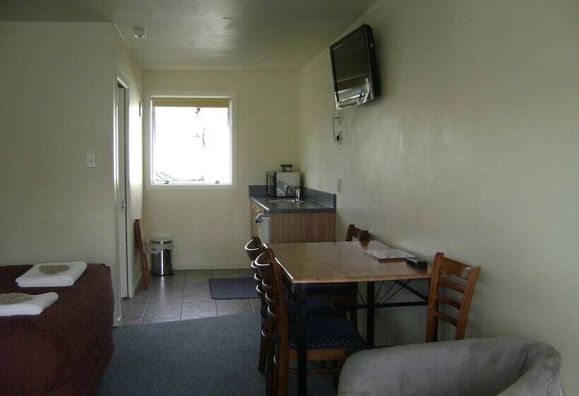 Студия Стандарт, Mataki Motel
