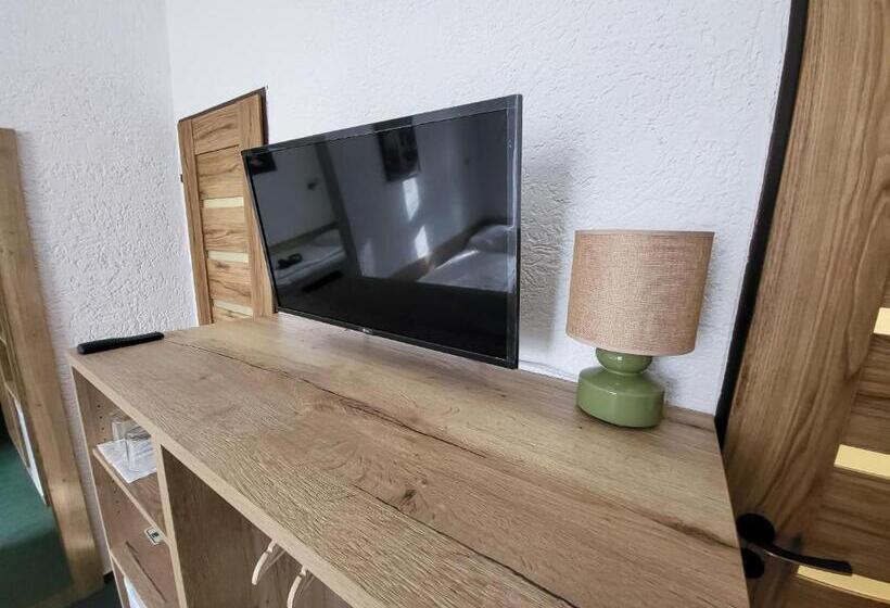 标准间, Pension City