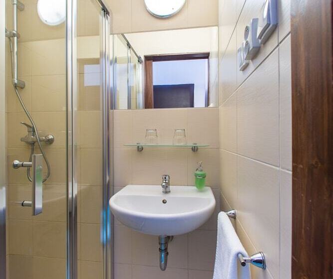 经济房, Pension City