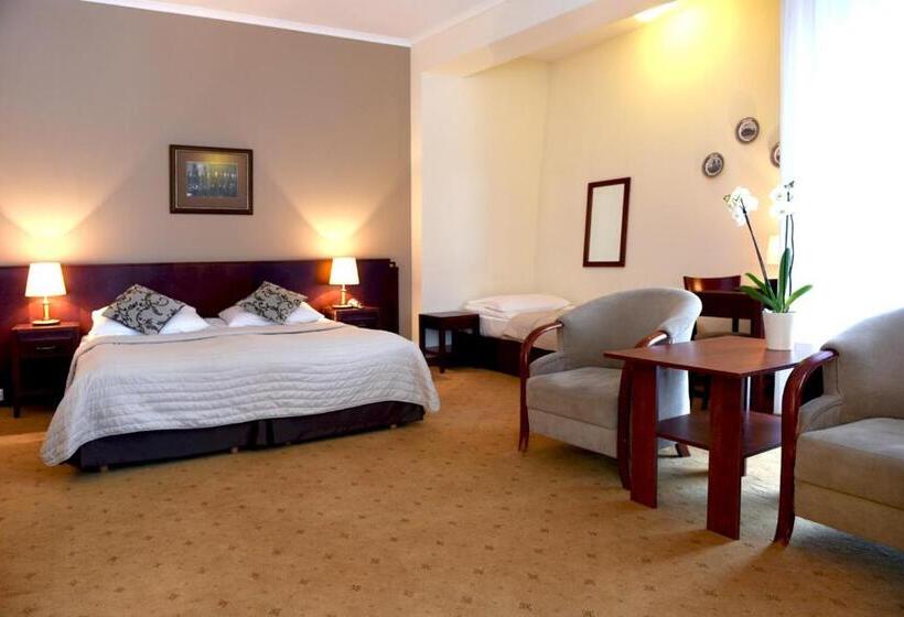 اتاق استاندارد, Mościcki