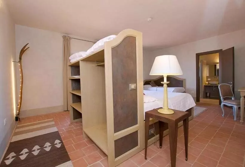 Perhejuniorsviitti, San Giovanni Resort