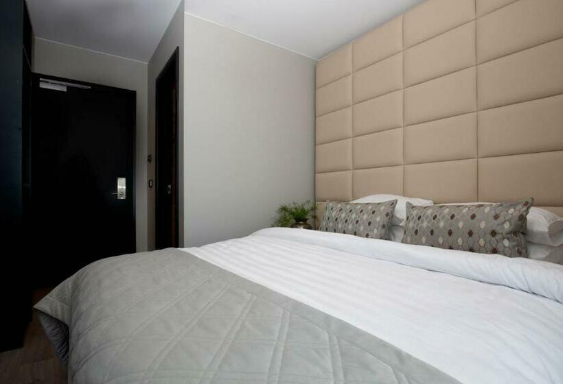 اتاق عادی, Midtown