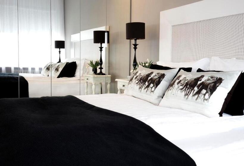 سوئیت با بالکن, Midtown