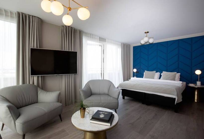 اتاق استاندارد با بالکن, Midtown