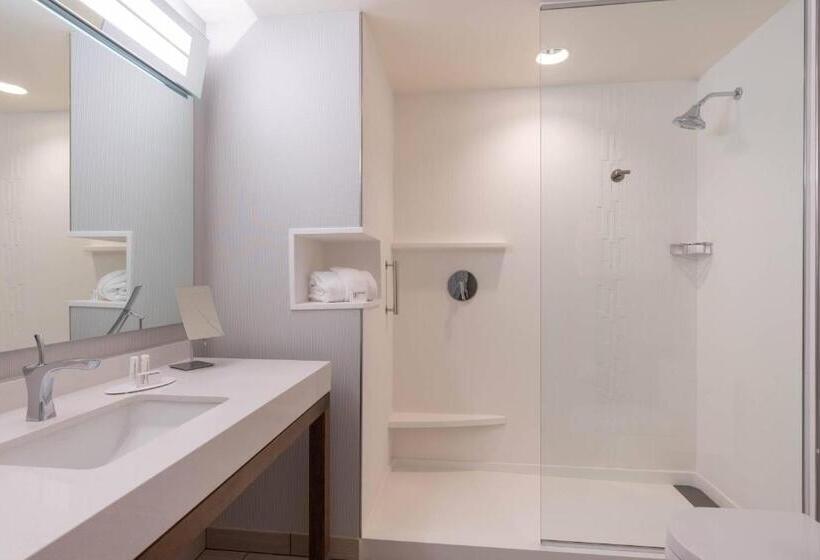 适合残疾人士使用的带超级大床的标准间, Courtyard By Marriott Thousand Oaks Agoura Hills