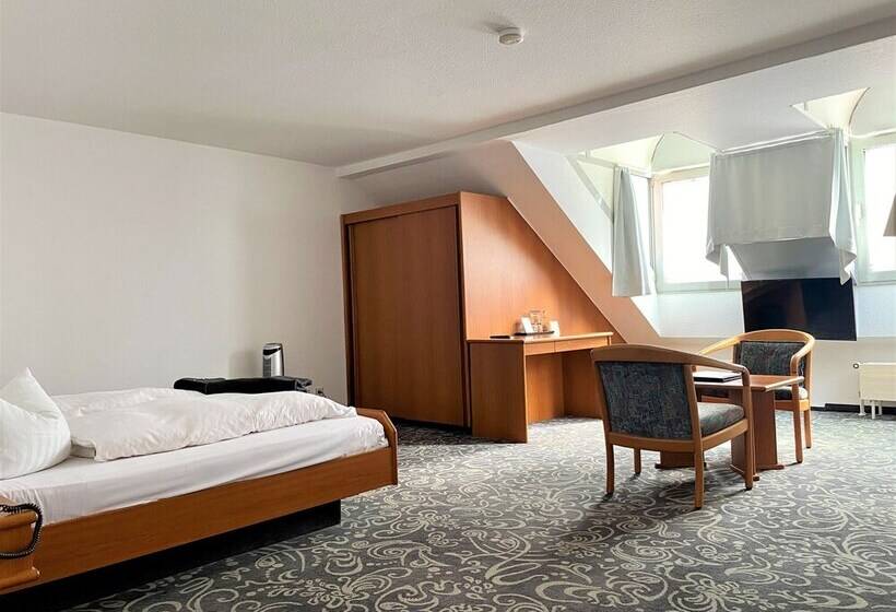 اتاق استاندارد سه نفره, Alfa Hotel   Superior