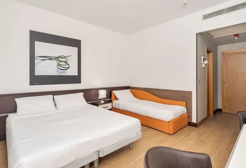 スーペリアトリプルルーム, B&b Hotel Eurorest Conegliano