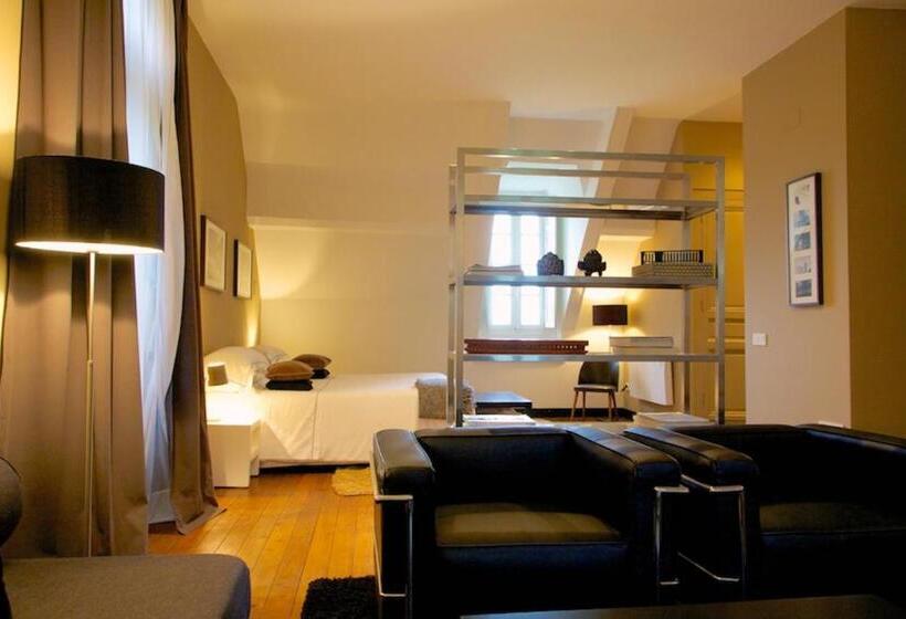 חדר סטנדרט, Château La Thuilière