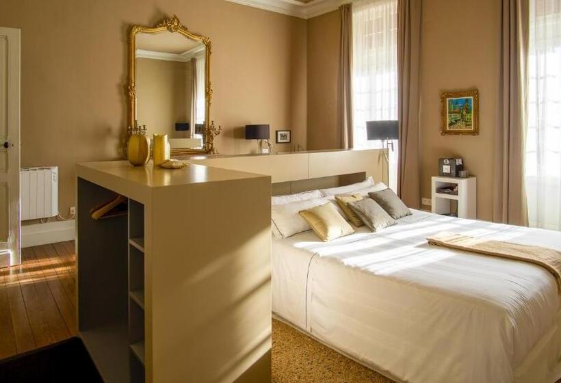 חדר סטנדרט, Château La Thuilière