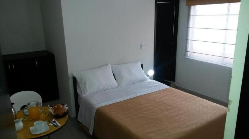 اتاق استاندارد یک نفره, A Bogota On Holidays By Open