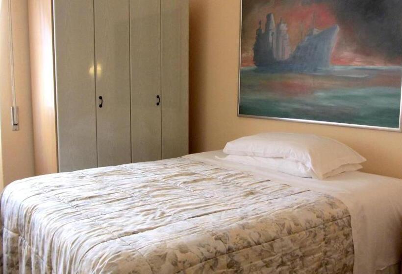 Номер Стандарт Индивидуальный, Ausonia