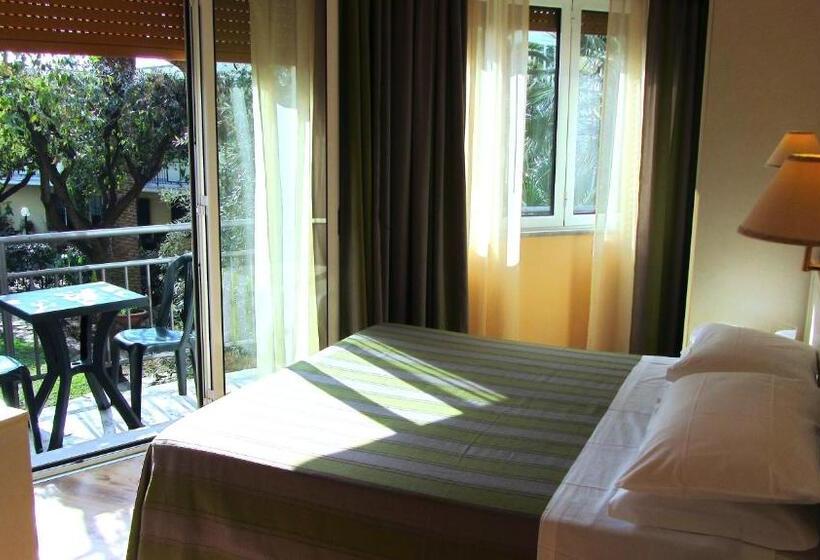 Номер Комфорт, Ausonia