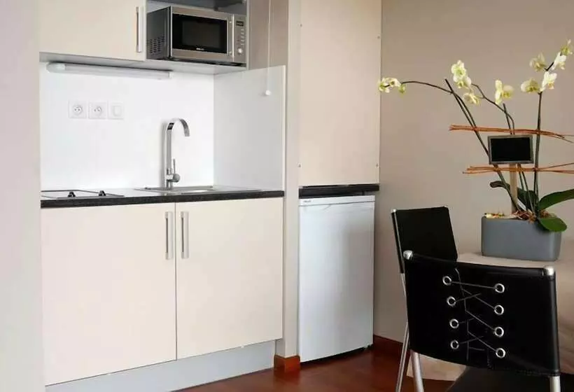 スタンダードスタジオ, Aux Balcons Du Sancy