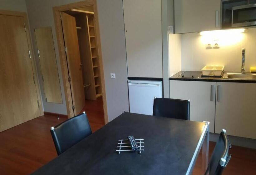 家庭工作室, Aux Balcons Du Sancy