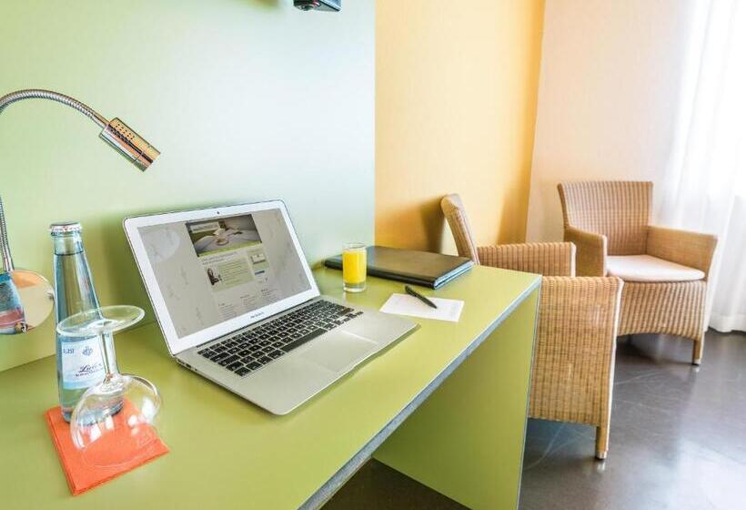 バルコニー付きスタンダードルーム, Viavelo