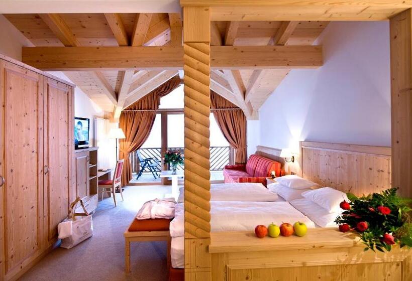 Comfort room with balcony, Chalet Tianes   Alpine Relax