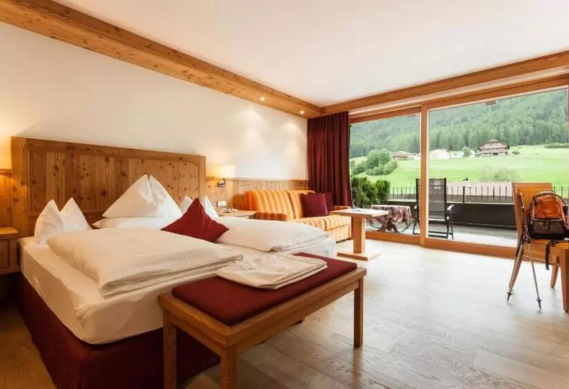 Comfort room with balcony, Chalet Tianes Alpine Relax