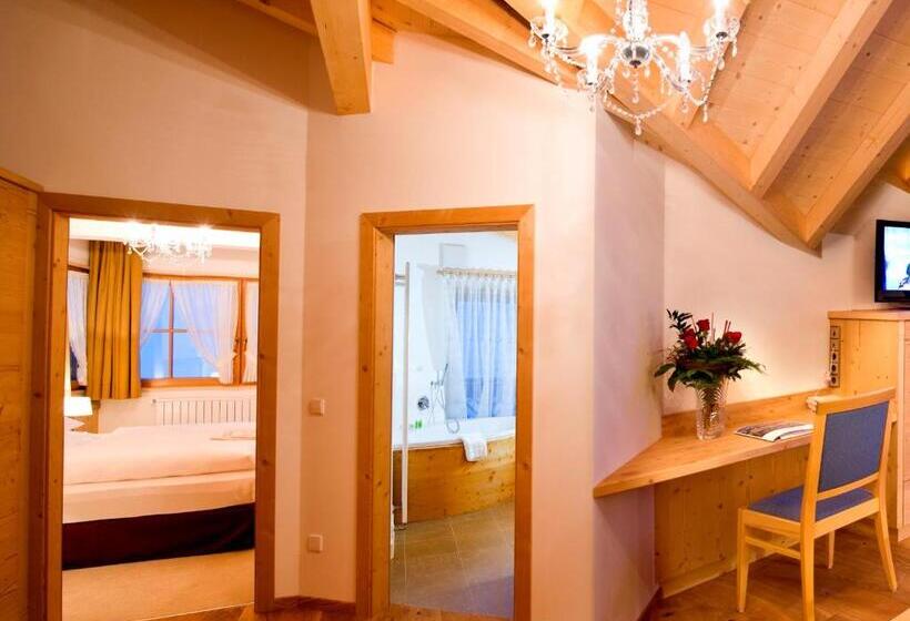 Люкс с Балконом, Chalet Tianes   Alpine Relax
