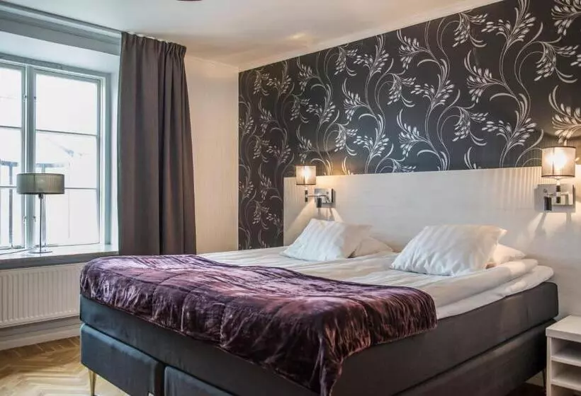 キングサイズベッドのデラックスルーム, Donners Hotell