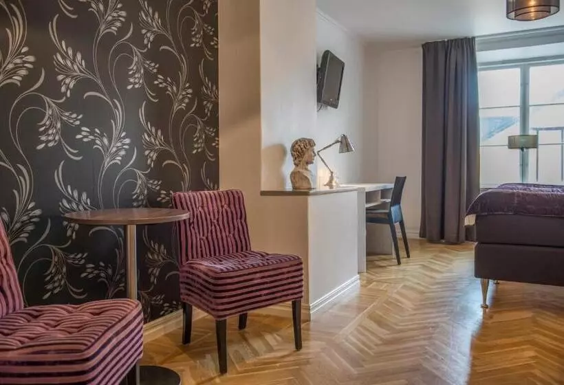 キングサイズベッドのデラックスルーム, Donners Hotell