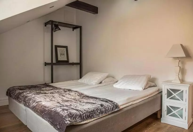 ３ベッドルームアパートメント, Donners Hotell