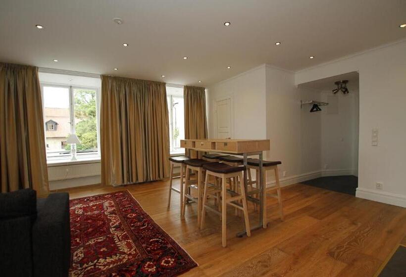 شقة غرفتين, Donners Hotell