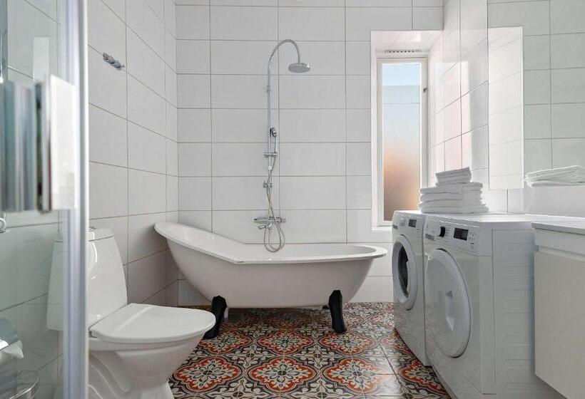 شقة غرفتين, Donners Hotell