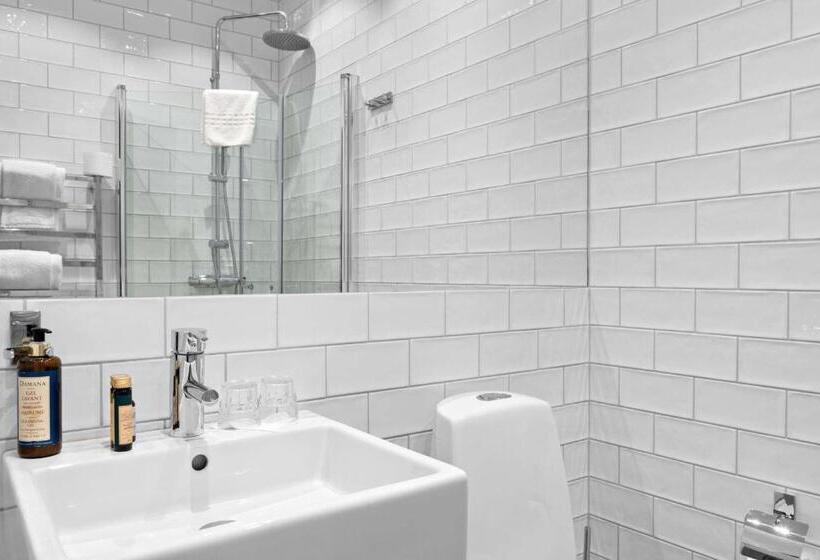 غرفة ديلوكس, Donners Hotell