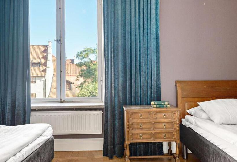 شقة غرفتين, Donners Hotell