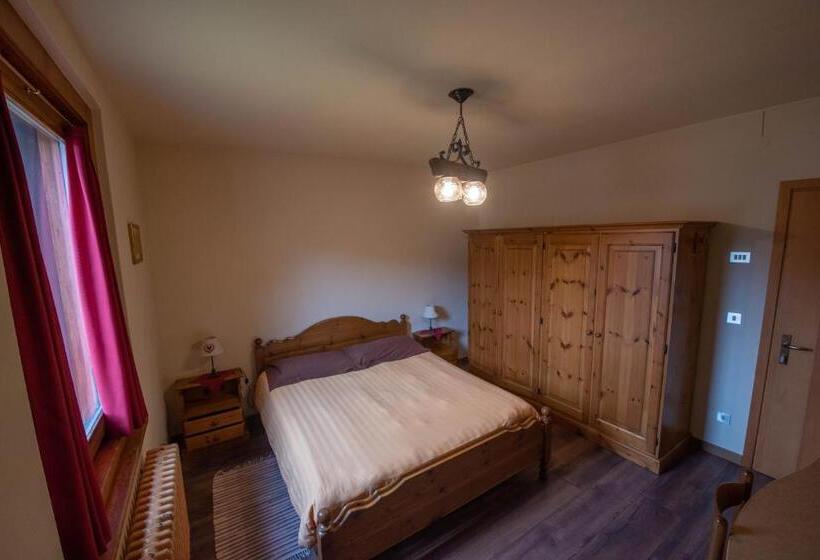 חדר קלאסי, Eira