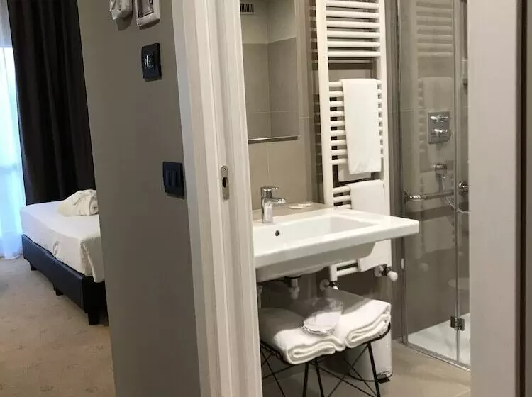 デラックスルーム, B&b Hotel Eurorest Conegliano