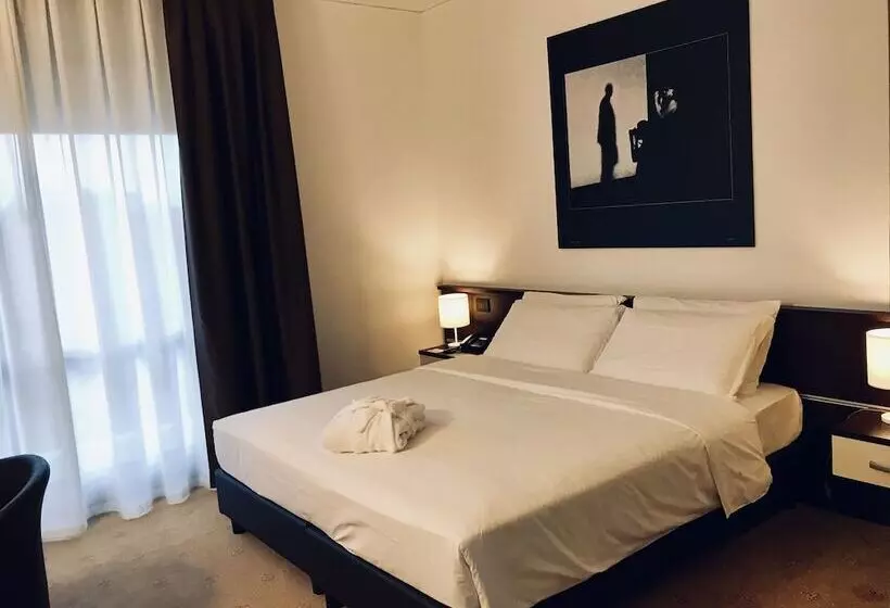 デラックスルーム, B&b Hotel Eurorest Conegliano