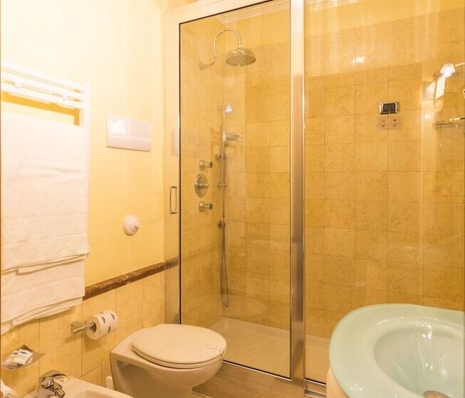 Camera Standard, Giardino Inglese