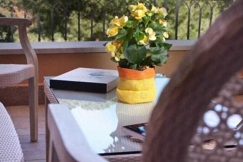 Suite, Giardino Inglese