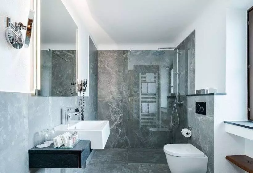 Junior Suite, Gut Ising