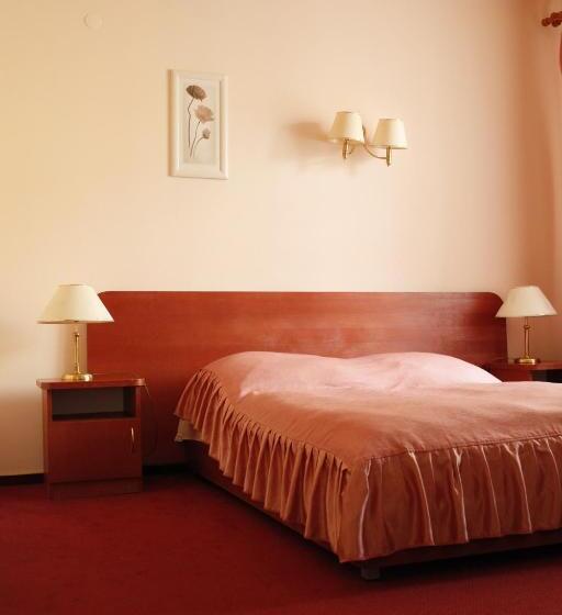 스탠다드 스튜디오, Iskra