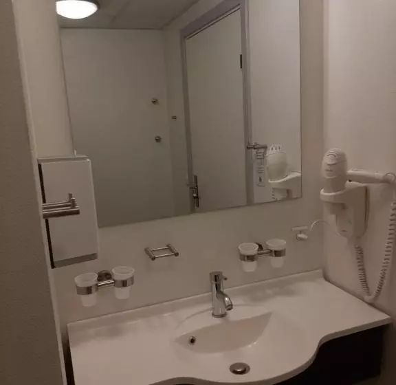 エコノミールーム, Kolding Sportel