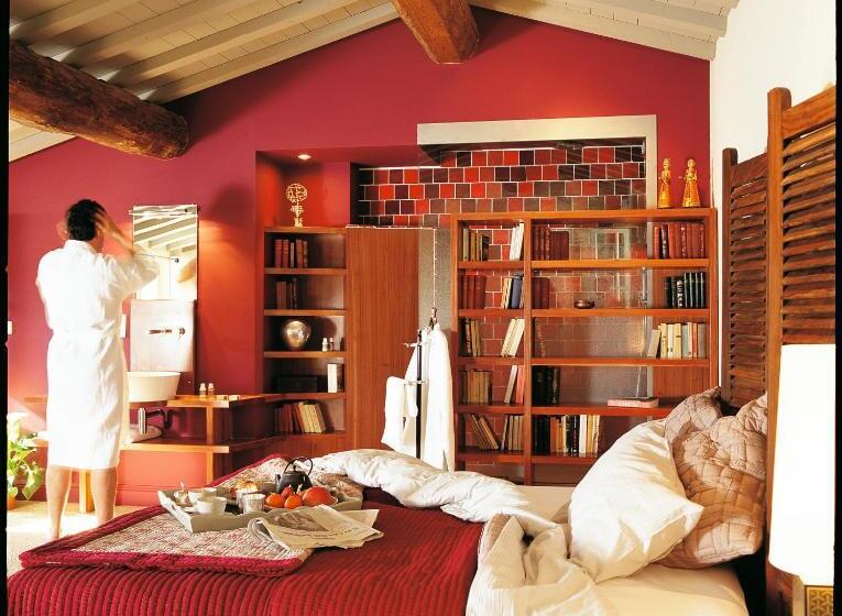 Полулюкс, La Maison Sur La Sorgue   Esprit De France