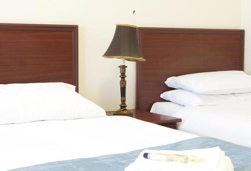 Номер Стандарт, The George & Horn Near Newbury