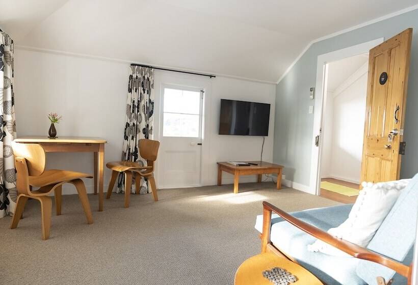 סוויטת דלוקס עם נוף, The Old Oak Boutique