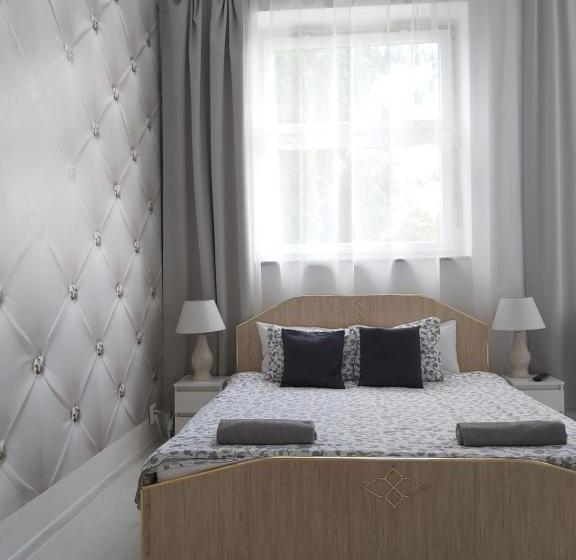 غرفة قياسية, Willa Ela