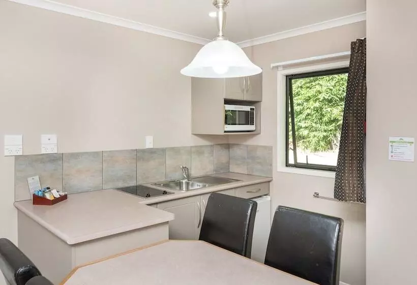 آپارتمان اجرایی 1 خوابه, Kauri Park Motel
