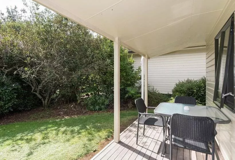 استودیوی پریمیوم, Kauri Park Motel